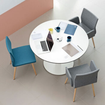 Uma - office furniture