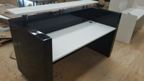 Hugo-Black-1800-2-600×338.jpg