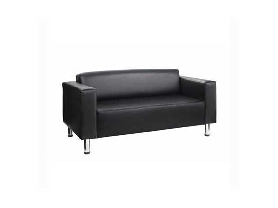 Quarts-23-seater-Copy.jpg