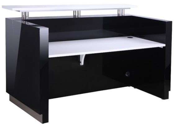 hugo-blk-600×432.jpg