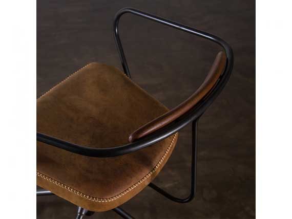 umber-leather-top-seat-detail.jpg