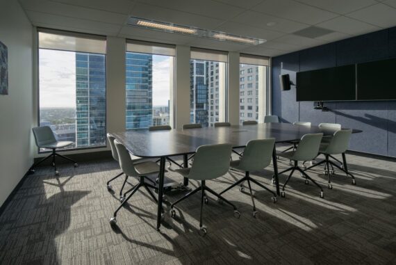 Gamerada Meeting Table Medium