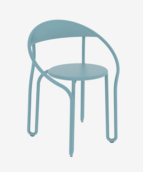 huggy bistro chair by maiori 2